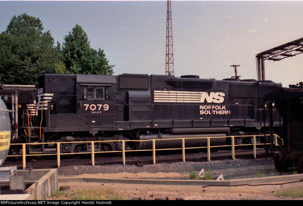 NS 7079